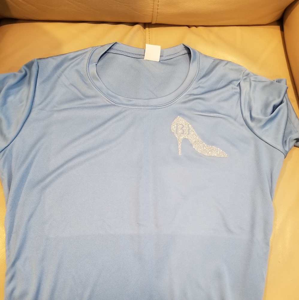 Blue Glass Slipper running crew neck NWT